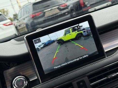 Used 2022 Lincoln Corsair AWD w/ Equipment Group 101A image 5