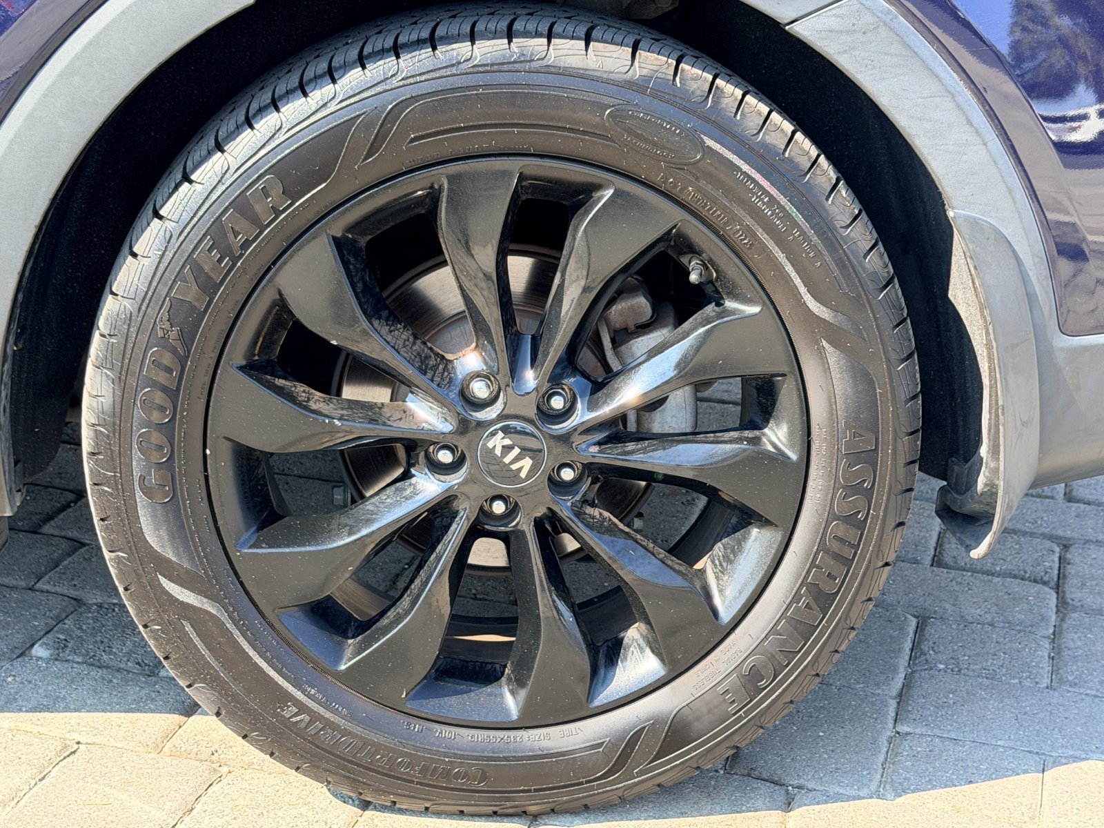 Used 2020 Kia Sorento EX FWD image 12