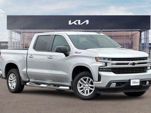 Used 2020 Chevrolet Silverado 1500 RST AWD/4WD image 2