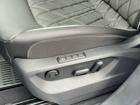 New 2025 Volkswagen Atlas SEL Premium R-Line image 28