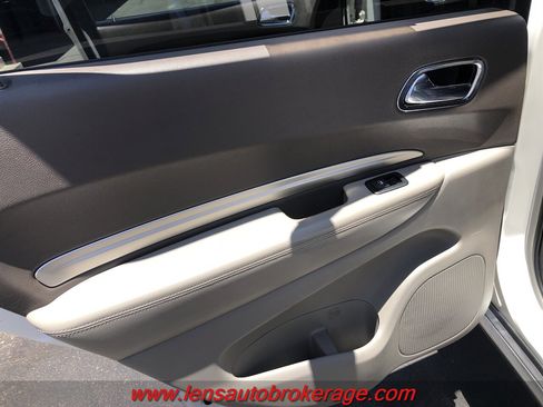 Used 2012 Dodge Durango SXT RWD image 16