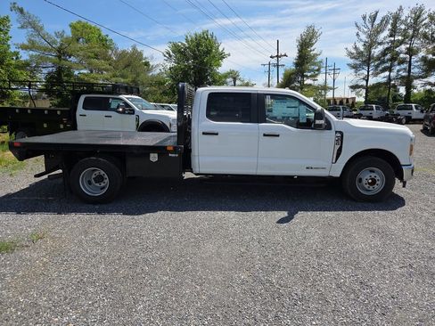 New 2024 Ford F350 XL w/ XL Chrome Package image 9