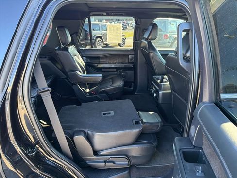 Used 2021 Ford Expedition Limited image 21