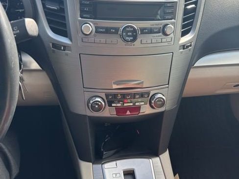 Used 2011 Subaru Outback 2.5i Premium w/ All-Weather Pkg image 12