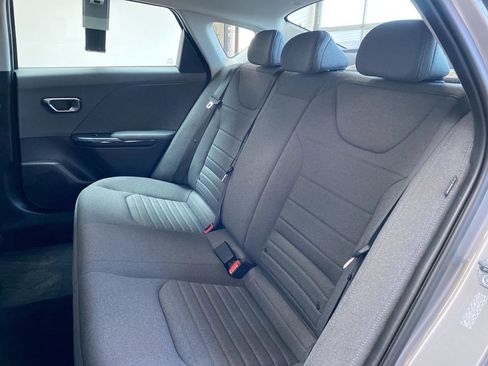 Certified 2025 Kia K4 EX image 33