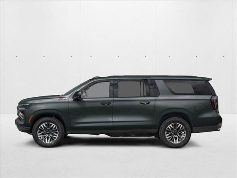 New 2026 Chevrolet Suburban Z71 AWD/4WD image 3
