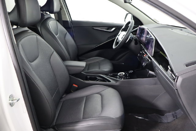 Certified 2023 Kia Niro Wave FWD image 18