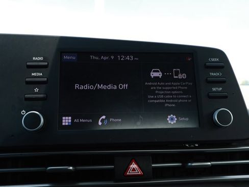 Used 2022 Hyundai Elantra SEL image 8