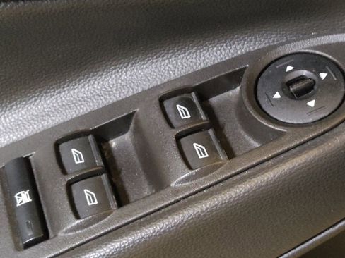 Used 2018 Ford Escape SE w/ SE Sync 3 Package image 27