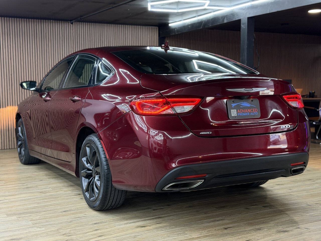 Used 2016 Chrysler 200 S w/ Comfort Group AWD/4WD image 11