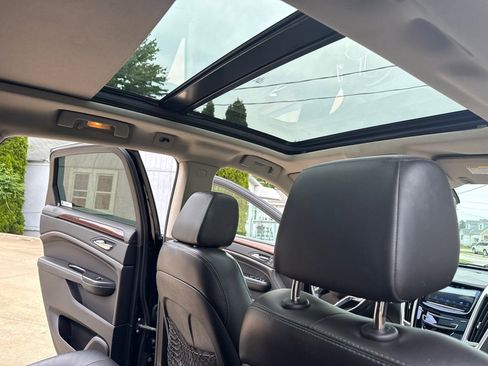 Used 2016 Cadillac SRX Luxury AWD/4WD image 14