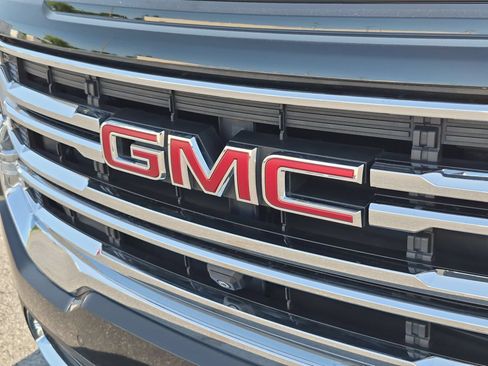 Certified 2022 GMC Acadia AT4 w/ Technology Package AWD/4WD image 32