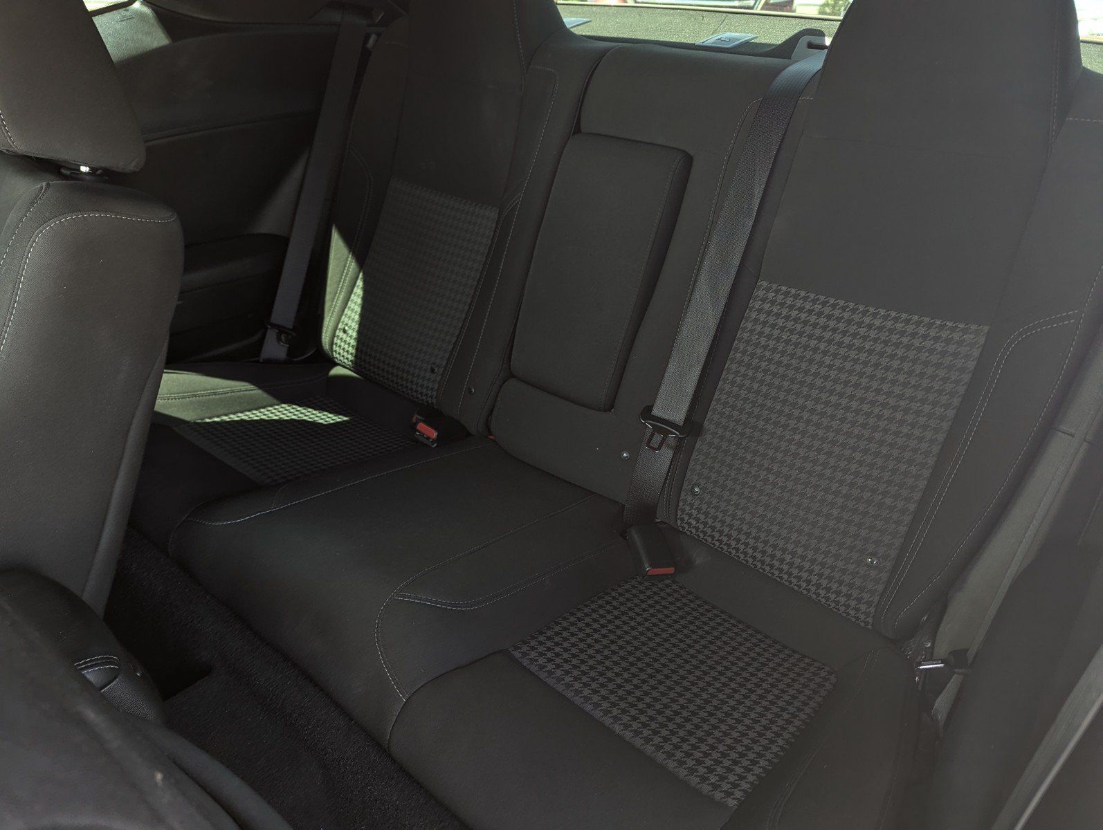 Certified 2022 Dodge Challenger SXT RWD image 8