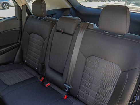 Used 2017 Ford Edge SEL image 30