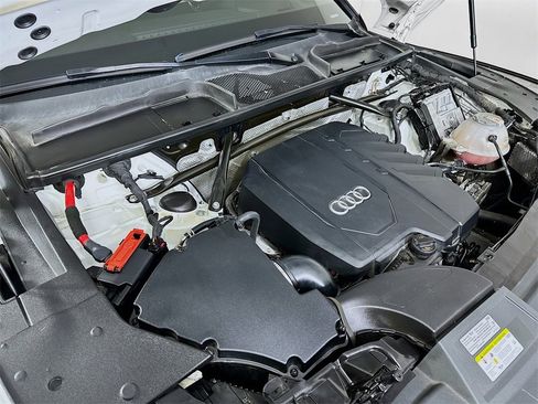 Used 2021 Audi Q5 Prestige w/ Prestige Package image 26