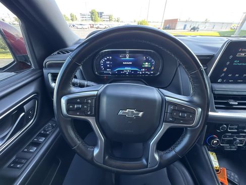 Used 2023 Chevrolet Tahoe Z71 w/ Luxury Package AWD/4WD image 14