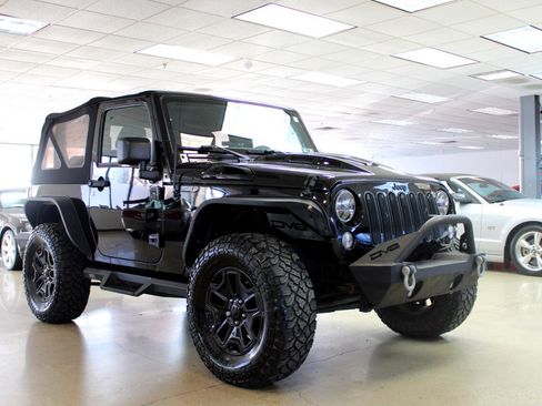 Used 2017 Jeep Wrangler Sport image 11