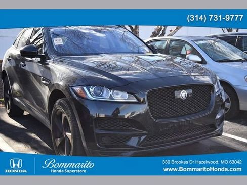 Used 2019 Jaguar F-PACE Premium image 1
