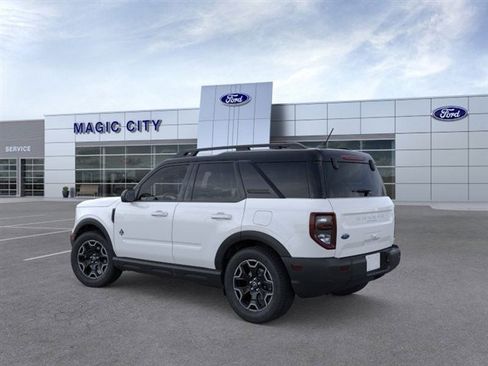 New 2025 Ford Bronco Sport Outer Banks image 4