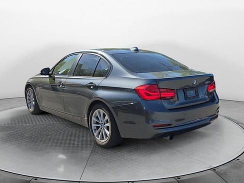 Used 2017 BMW 320i Sedan image 3