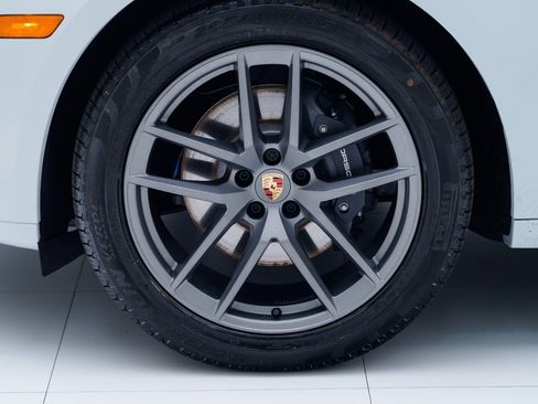 Certified 2026 Porsche Macan AWD/4WD image 12