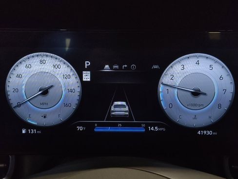 Used 2025 Hyundai Elantra SEL image 23