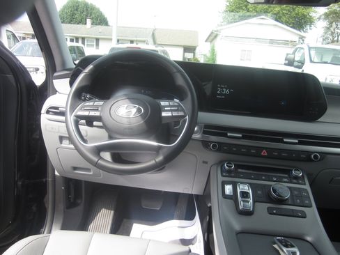 Used 2025 Hyundai Palisade SEL image 14