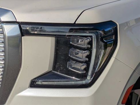 Used 2022 GMC Yukon XL Denali w/ Max Trailering Package AWD/4WD image 6