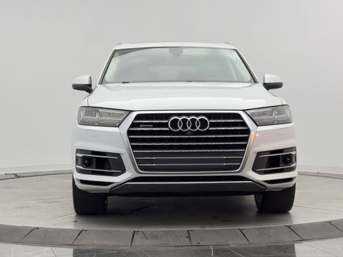 Used 2018 Audi Q7 3.0T Prestige w/ Prestige Package AWD/4WD image 2