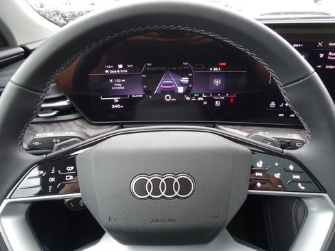 Certified 2025 Audi Q5 Premium Plus AWD/4WD image 15