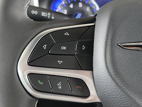 New 2026 Chrysler Pacifica Select FWD image 22