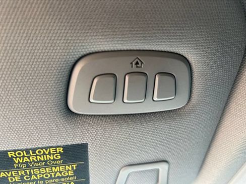 Used 2022 Lincoln Corsair Reserve w/ Equipment Group 201A FWD image 27