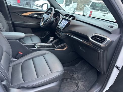 Certified 2023 Chevrolet TrailBlazer ACTIV w/ Sun and Liftgate Package image 32