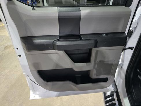 Used 2020 Ford F250 XL w/ STX Appearance Package image 31