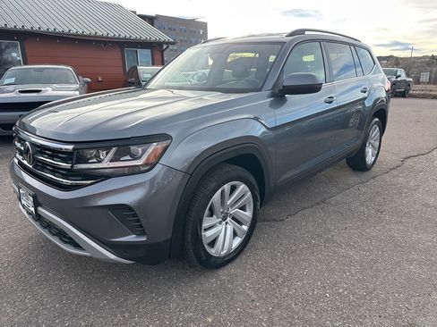 Used 2021 Volkswagen Atlas SE image 3