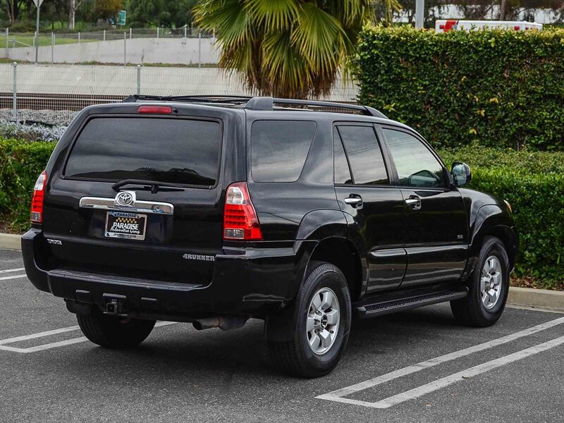 Used 2006 Toyota 4Runner SR5 RWD image 4