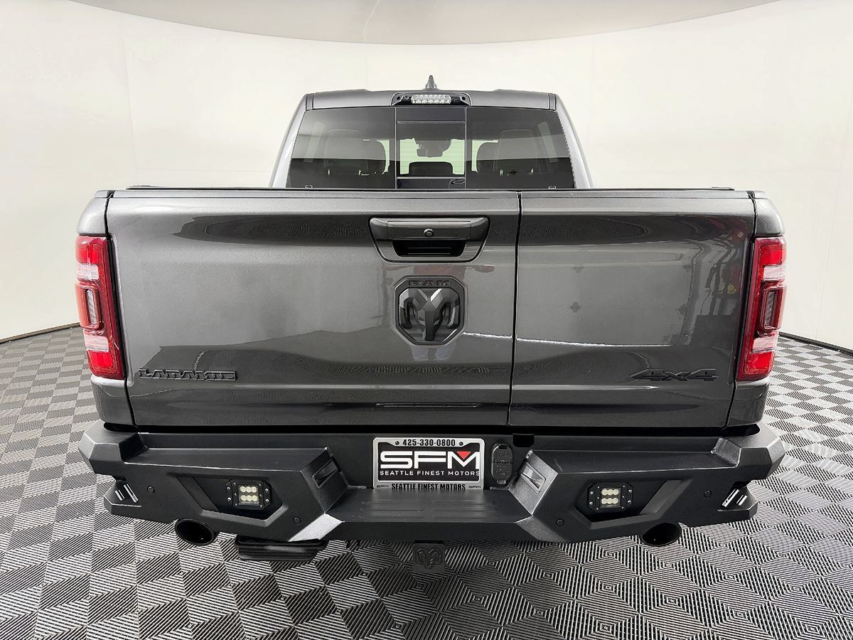 Used 2023 RAM 1500 Laramie AWD/4WD image 9