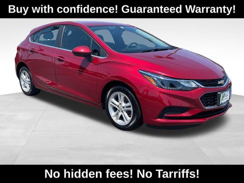 Used 2018 Chevrolet Cruze LT w/ Convenience Package FWD image 1