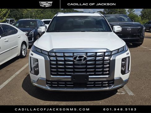 Used 2024 Hyundai Palisade Calligraphy AWD/4WD image 2
