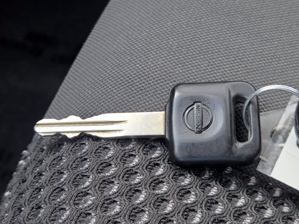 Used 2018 Nissan Frontier PRO-4X AWD/4WD image 32