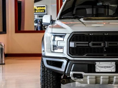 Used 2019 Ford F150 Raptor w/ Equipment Group 802A Luxury AWD/4WD image 44