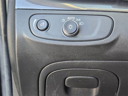 Used 2022 Buick Encore Preferred w/ Safety Package image 26