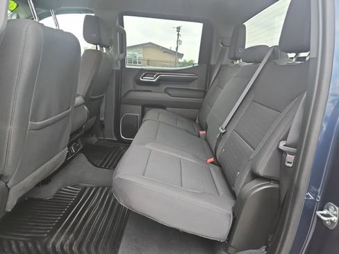 Used 2023 Chevrolet Silverado 1500 LT AWD/4WD image 25