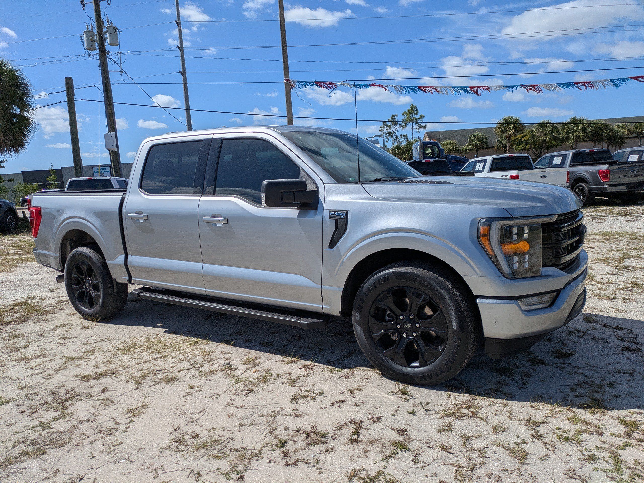 Used 2022 Ford F150 XLT w/ Equipment Group 302A High RWD image 2