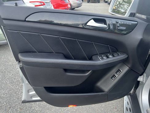 Used 2016 Mercedes-Benz GL 450 4MATIC image 26