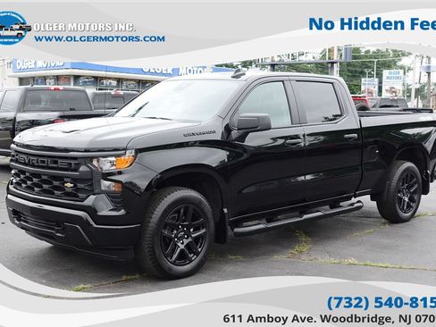 Used 2024 Chevrolet Silverado 1500 Custom AWD/4WD image 1