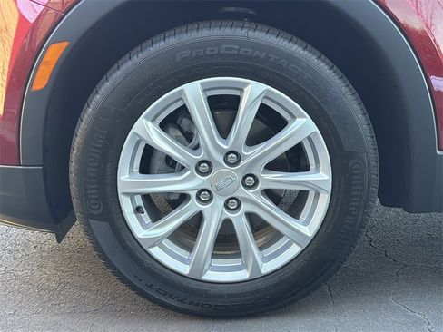 Certified 2023 Cadillac XT4 Luxury image 11