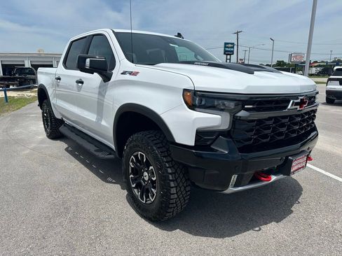 New 2026 Chevrolet Silverado 1500 ZR2 AWD/4WD image 4
