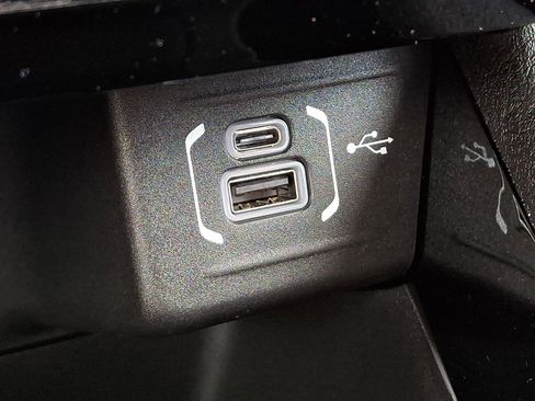 New 2026 Jeep Compass Limited image 16