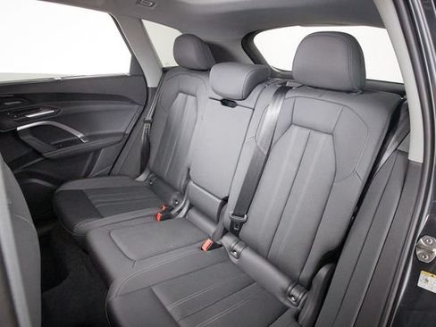 Used 2025 Audi Q5 Prestige AWD/4WD image 31